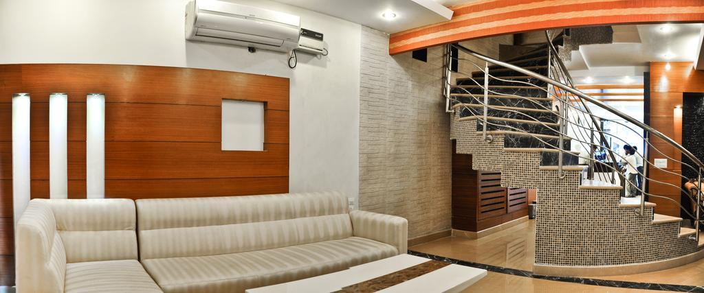 Hotel Vanson Villa - Near Connaught Place New Delhi Buitenkant foto