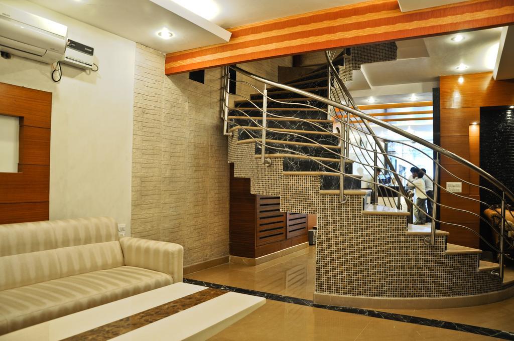 Hotel Vanson Villa - Near Connaught Place New Delhi Buitenkant foto