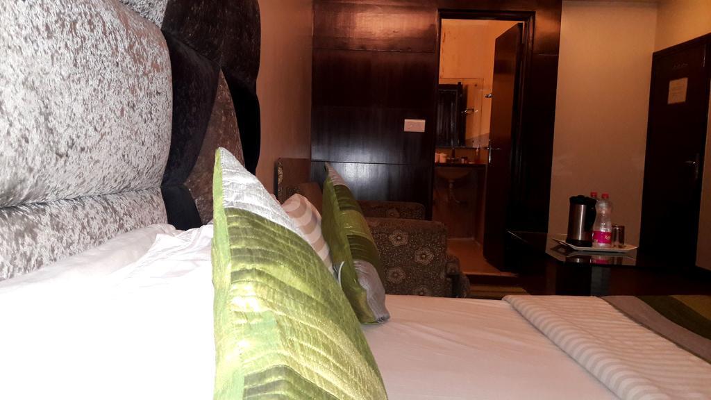 Hotel Vanson Villa - Near Connaught Place New Delhi Buitenkant foto
